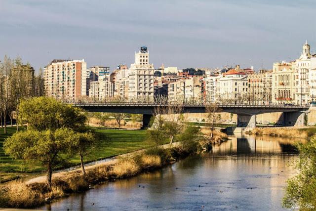 Hotel Goya Lleida Extérieur photo